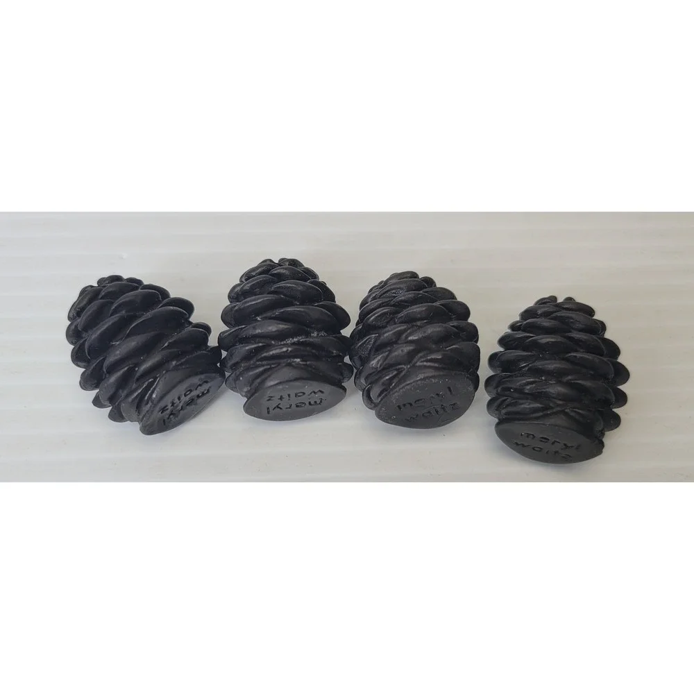 Crate & Barrel Meryl Waitz Place Card Holders 4‎ Pack Pinecones Tablescape NEW
